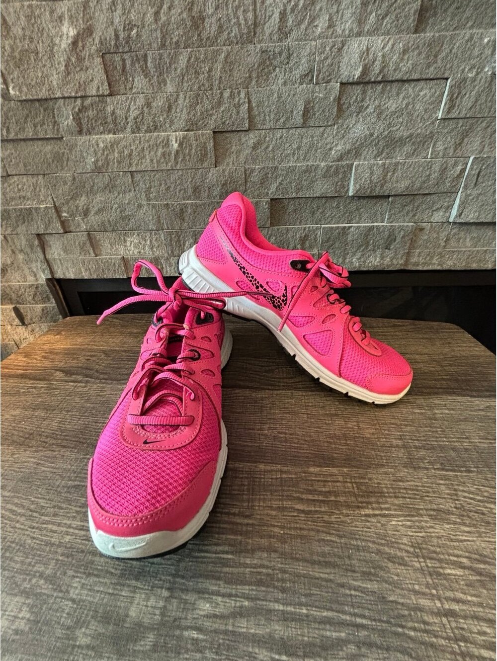Nike Women's Pink Athletic Running Shoes